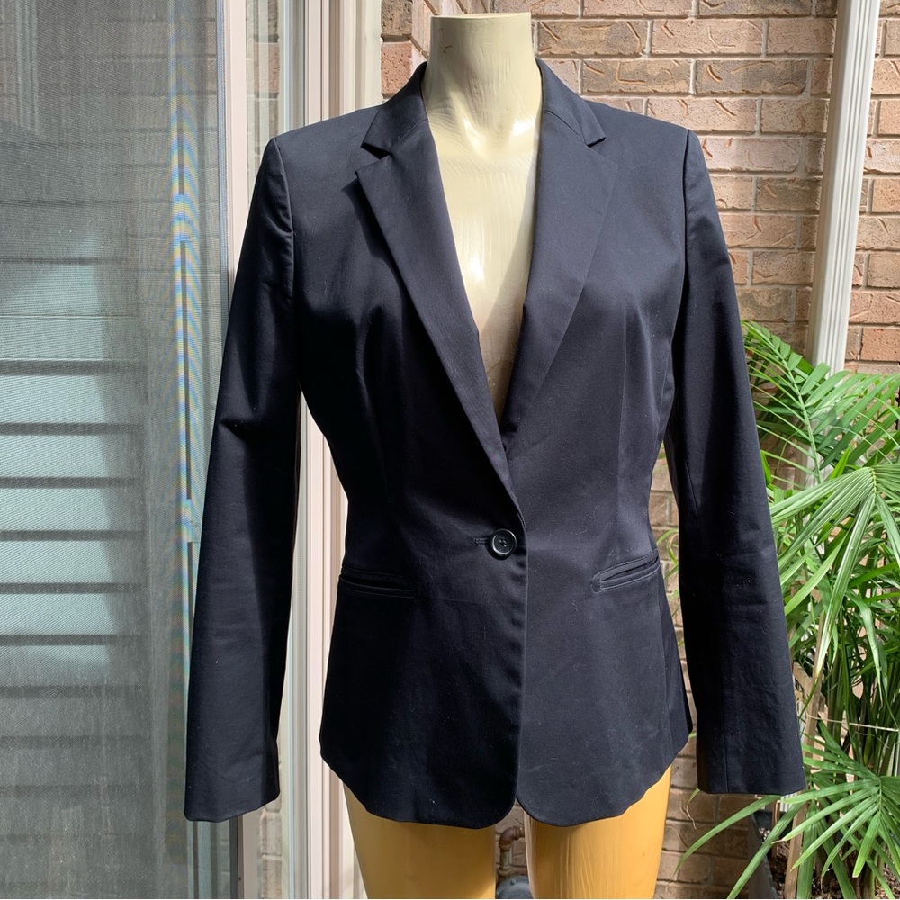 Banana Republic dark navy blue blazer